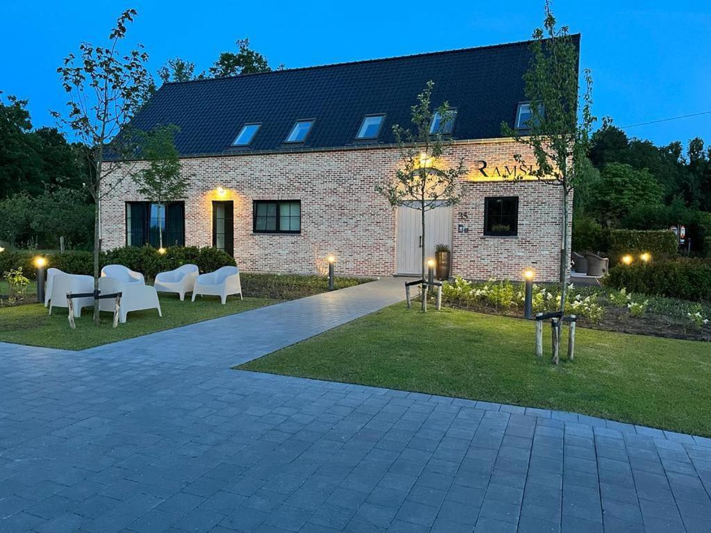 Ramslo Bed & Breakfast Herselt Eksteriør bilde